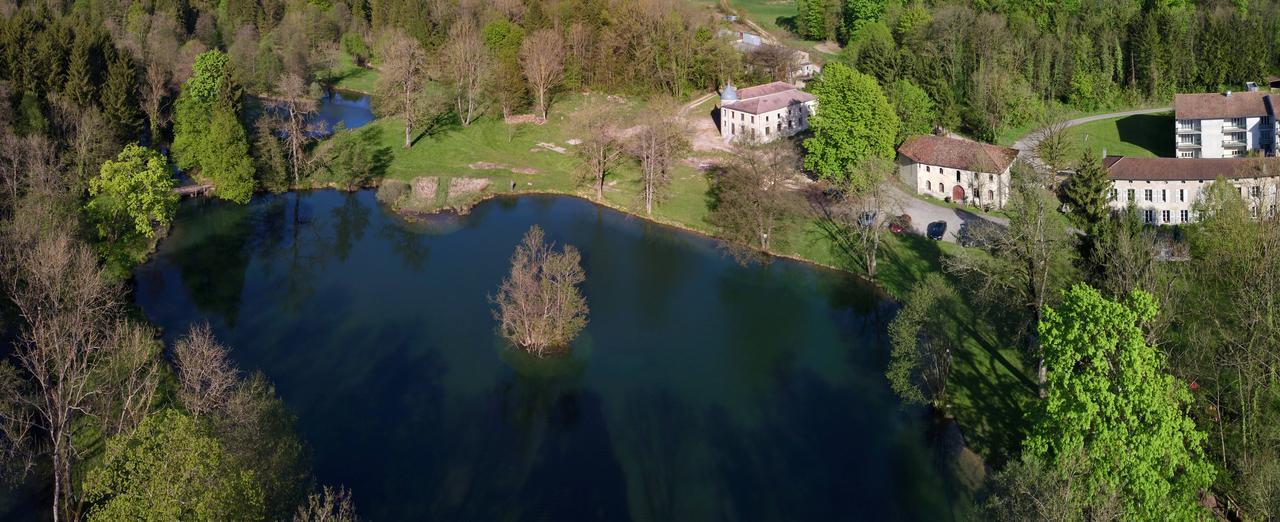 Lodge Hotel De Sommedieue Verdun Экстерьер фото